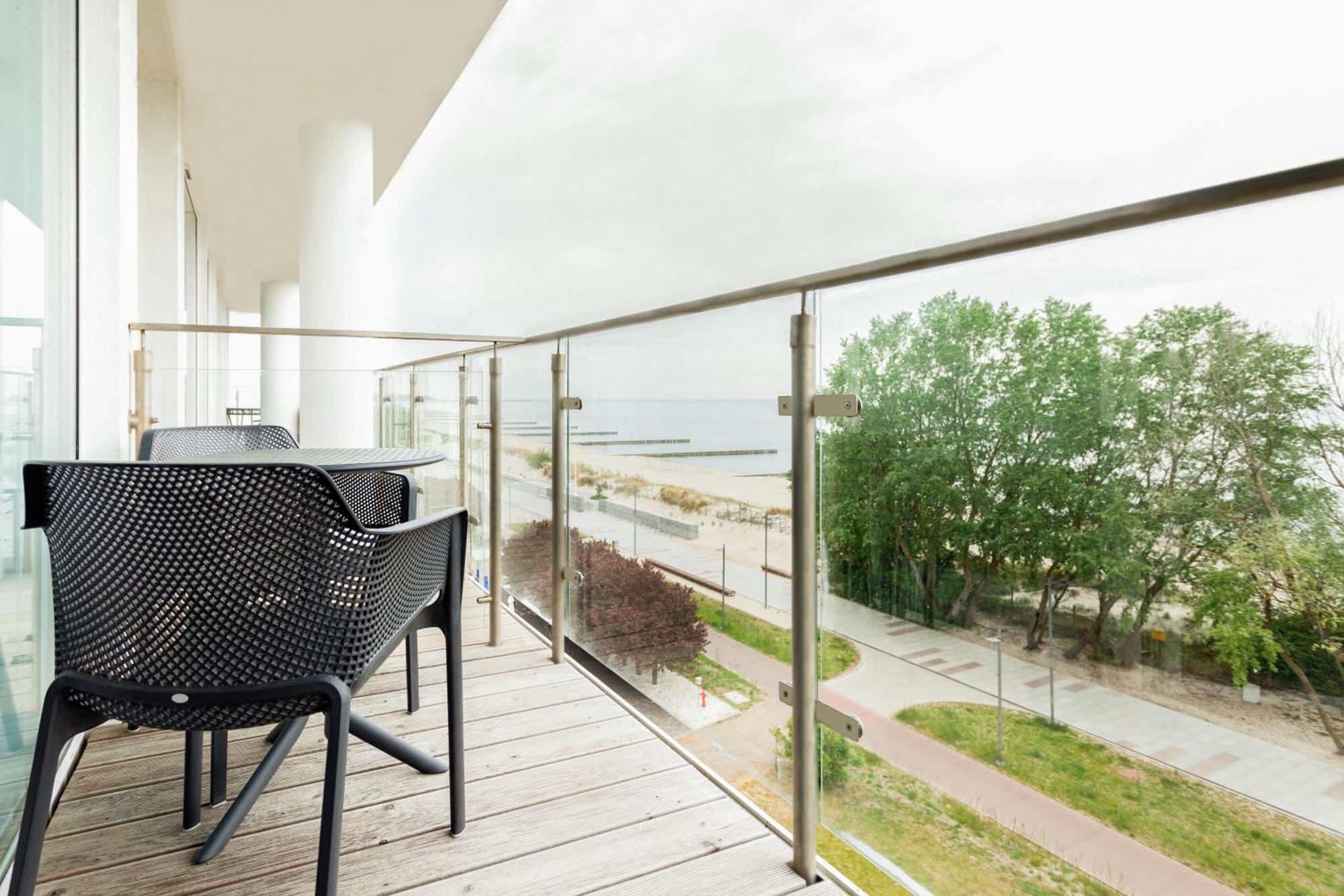 Ultra Marine By Zdrojowa Hotel Kołobrzeg Buitenkant foto