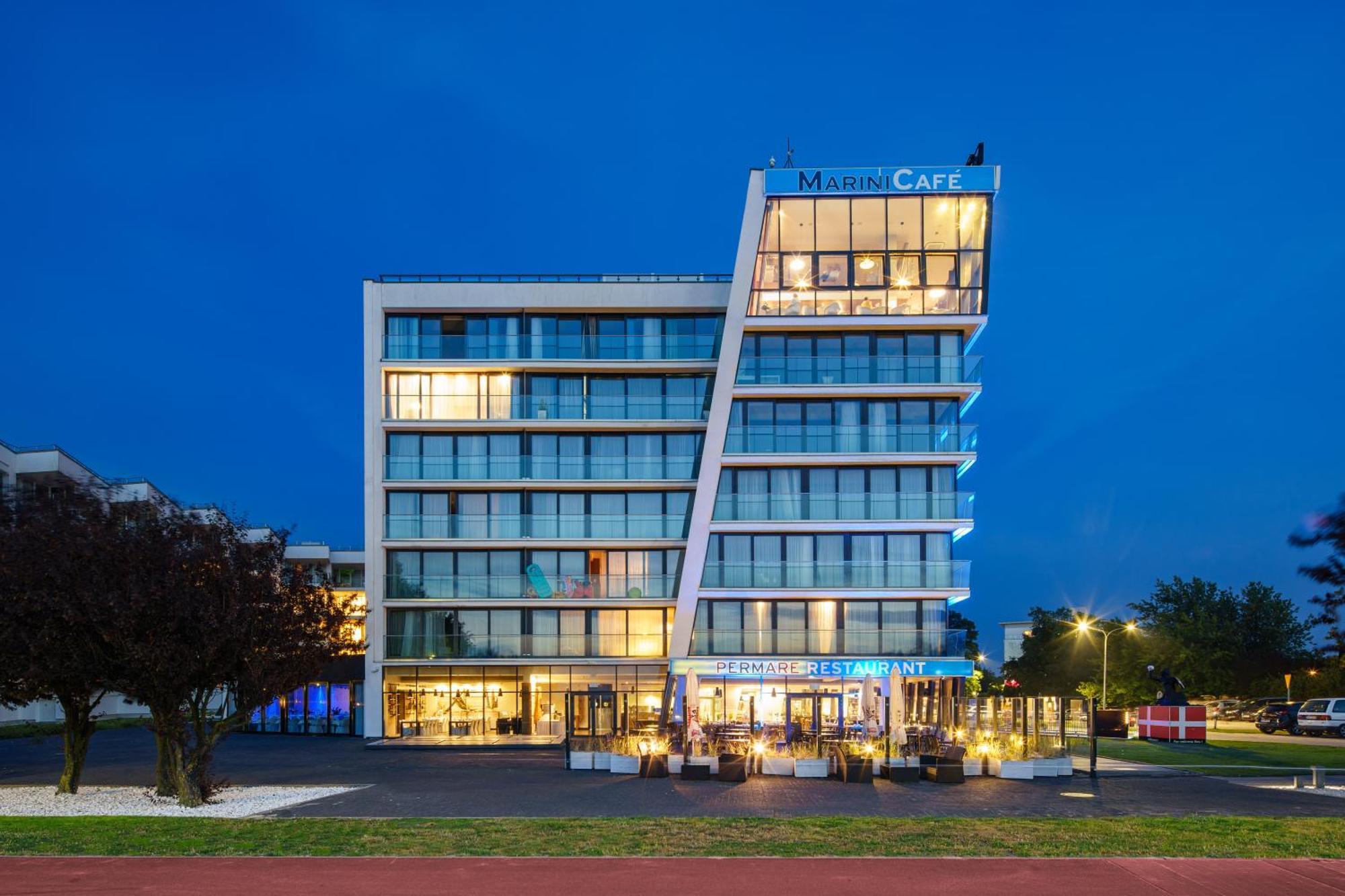 Ultra Marine By Zdrojowa Hotel Kołobrzeg Buitenkant foto